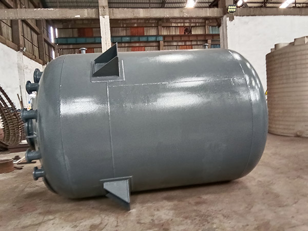 钢衬塑立式储罐