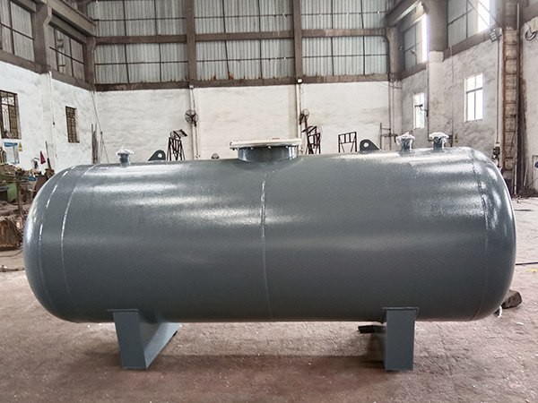 4m³钢衬塑卧式储罐